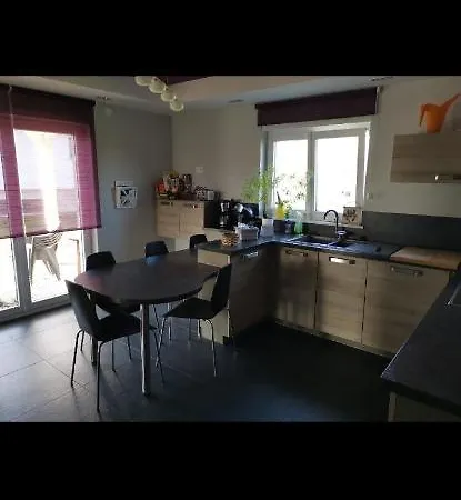 Chez Manu ホームステイ